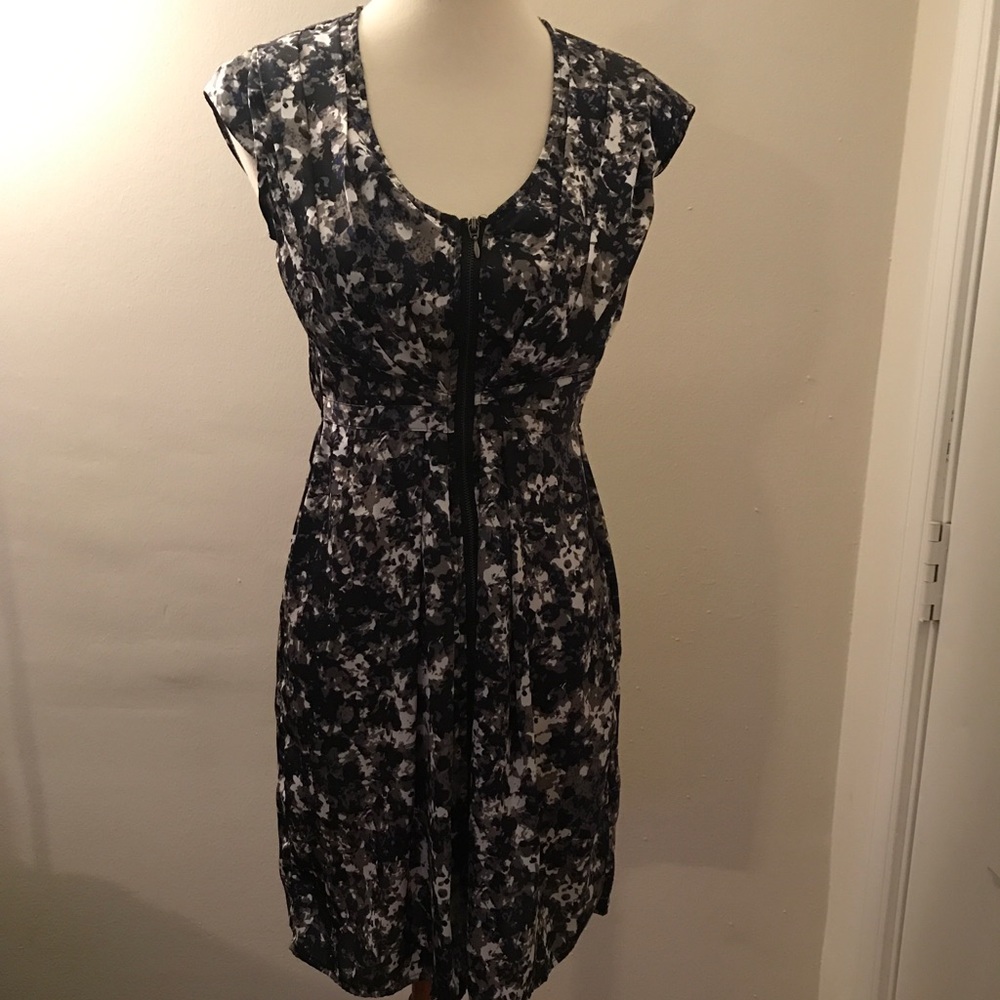 🍍H&M Full Zip-Front Dress sz 2🍍